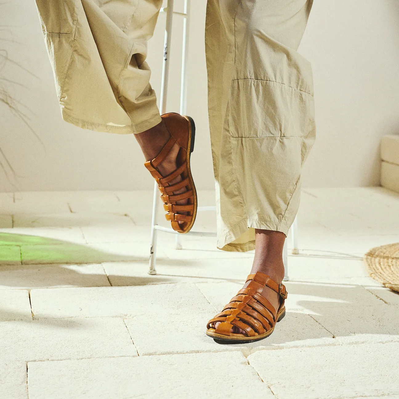 ARTEMIDE TAN SANDALS