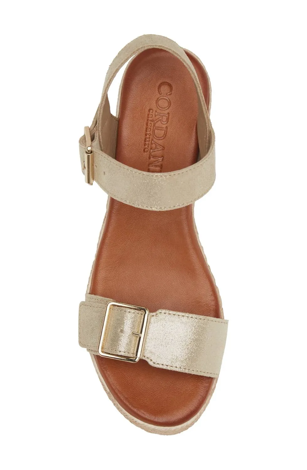 Betsy Wedge Sandal In Soft Gold