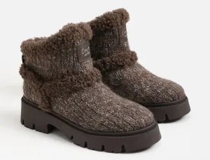 Clare Cozy Bootie In Brown