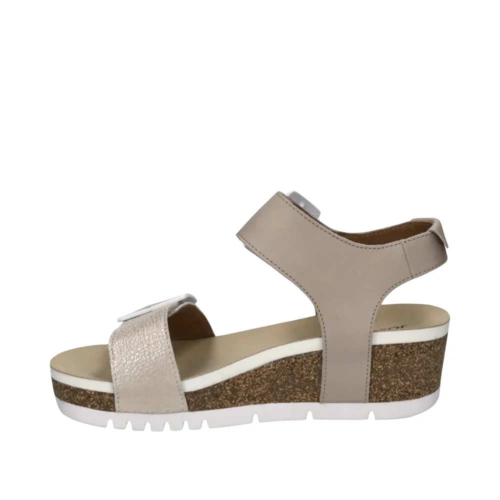Josef Seibel Women's Quinn 02 Wedge Sandal in Creme