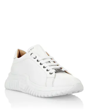 LO-TOP SNEAKERS SUPERSONIC