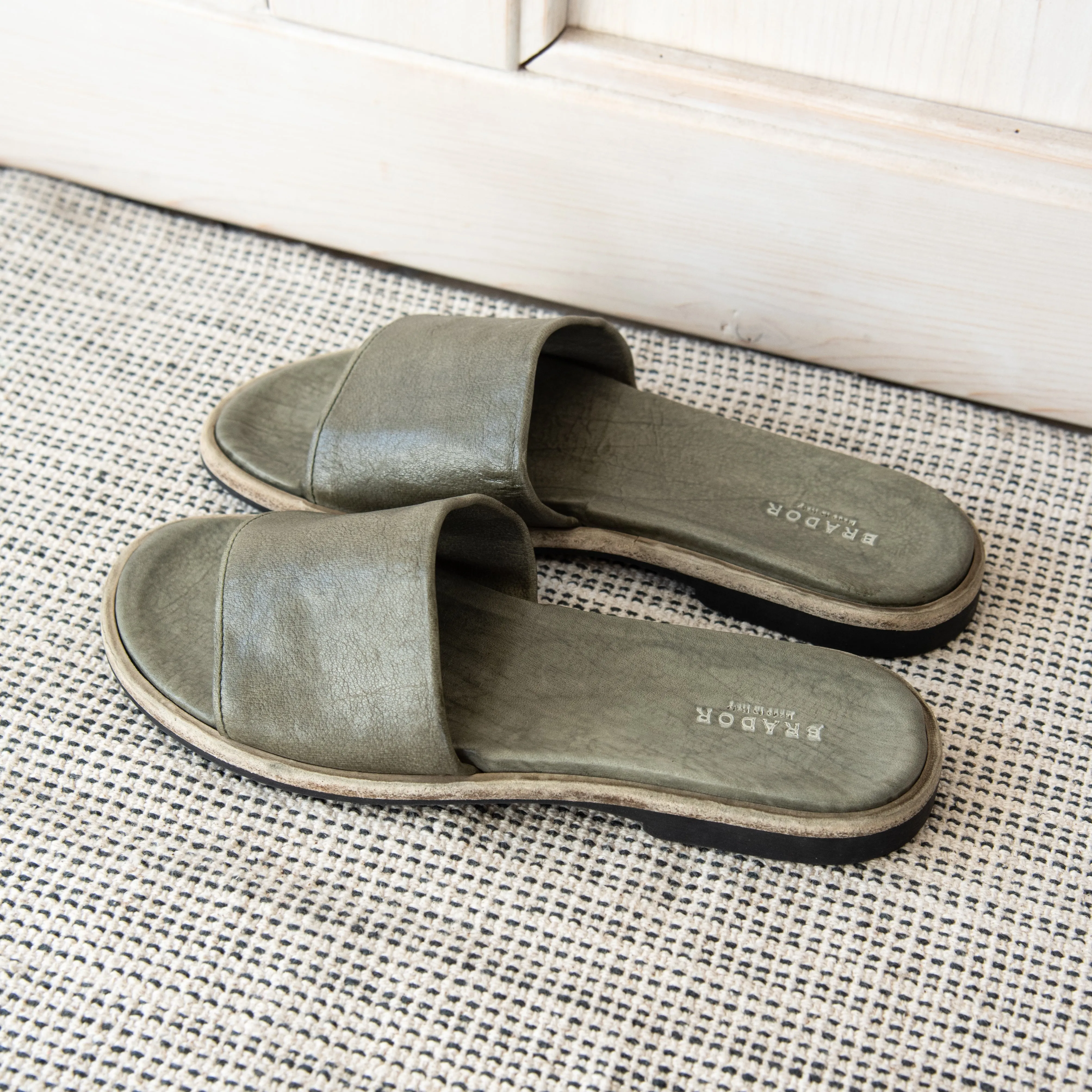 MANILA SAGE SANDAL