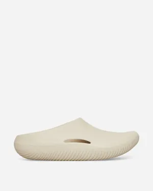 Mellow Recovery Clogs Stucco