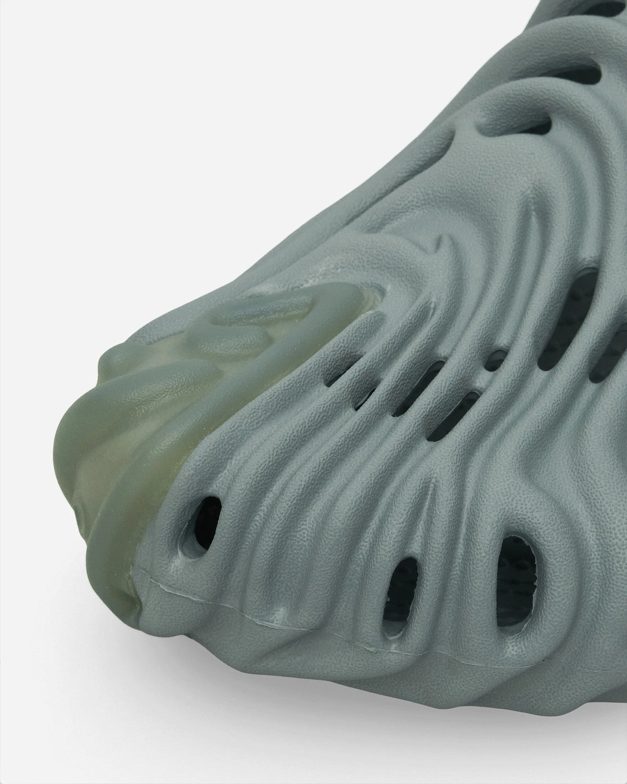 Salehe Bembury Pollex Clogs Manta