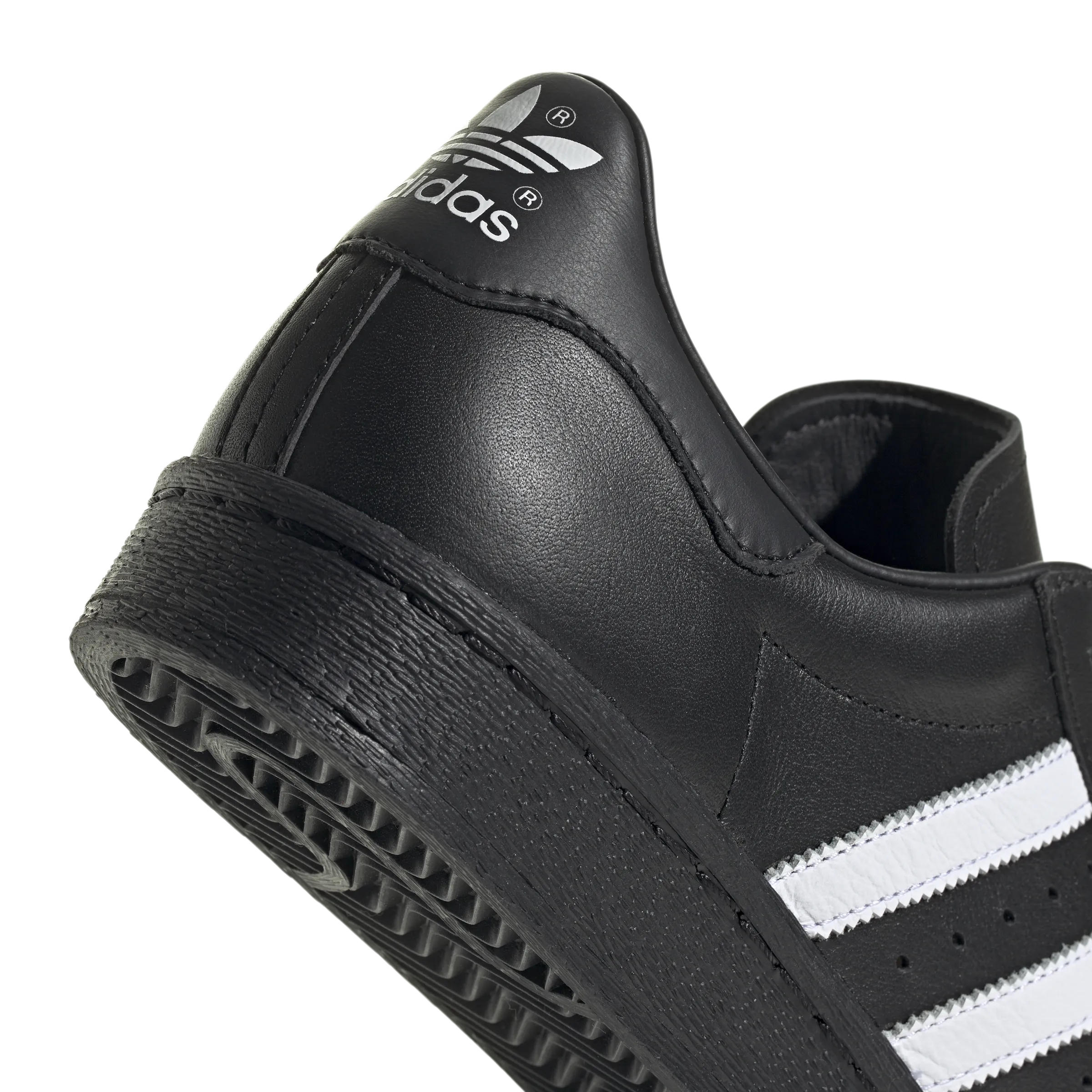 Superstar 82 'Core Black'