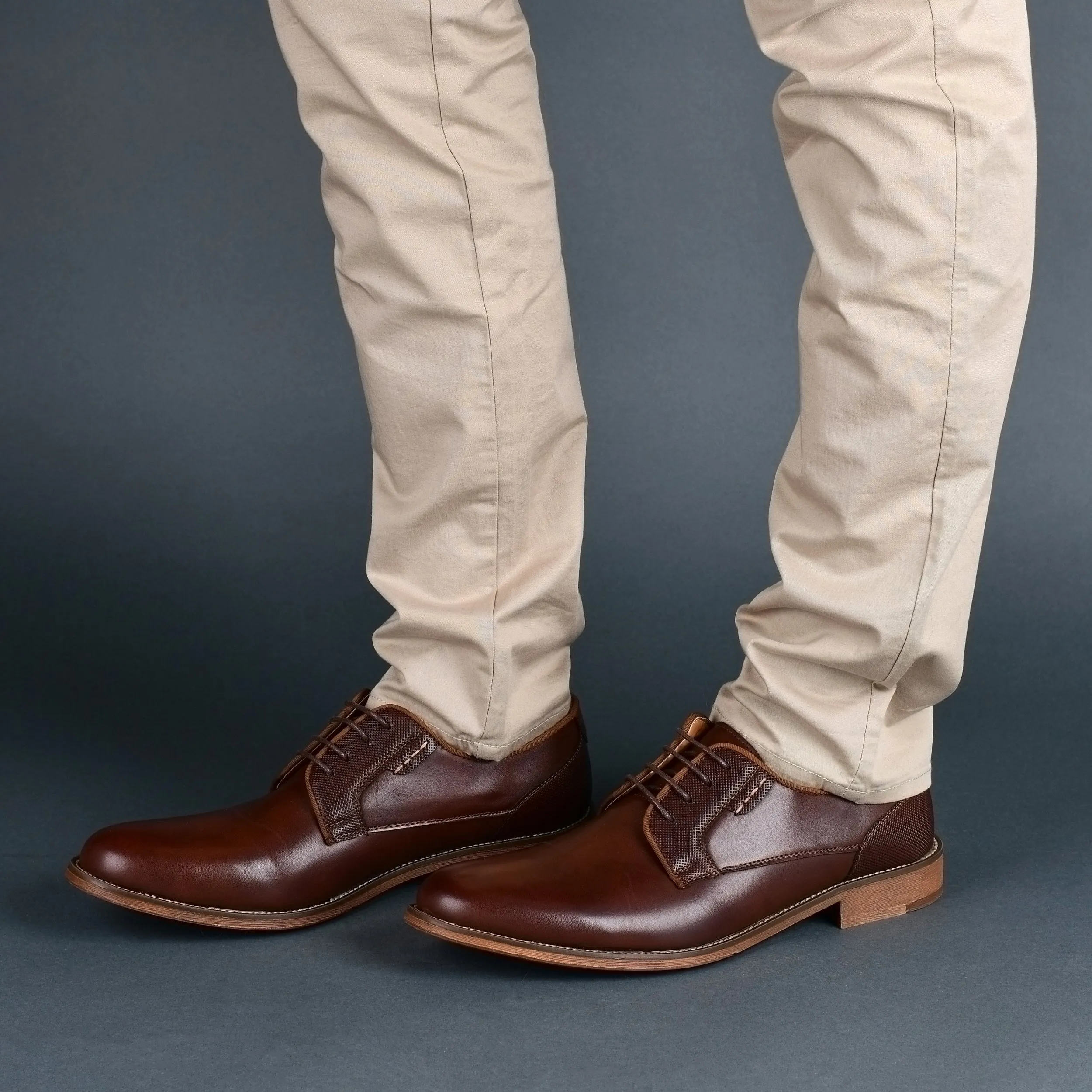 Vance Co. Alston Textured Plain Toe Derby