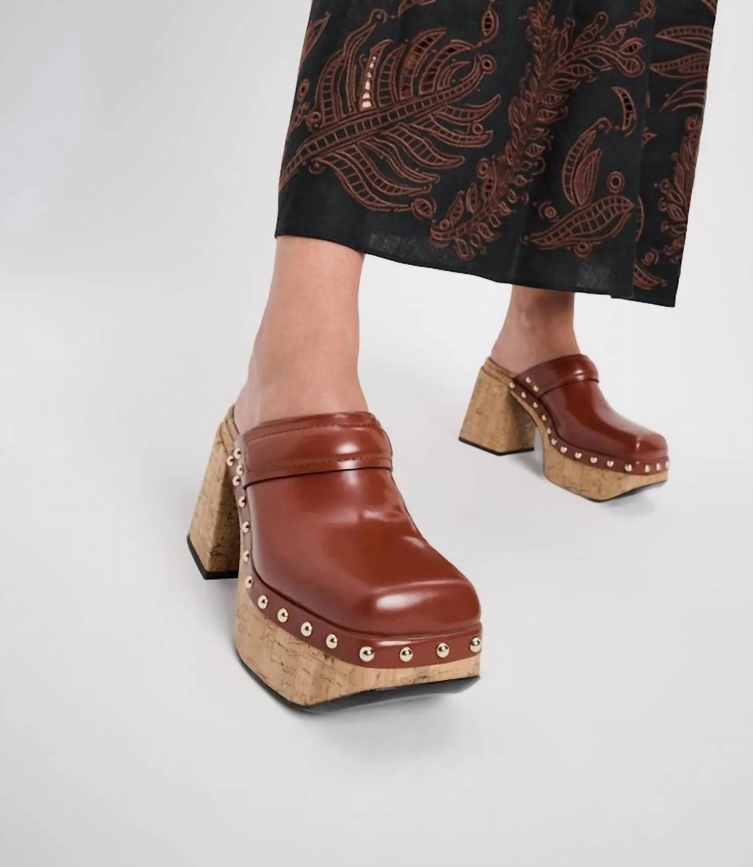 Women's Cork Contrast Platform Clogs In Red Brown