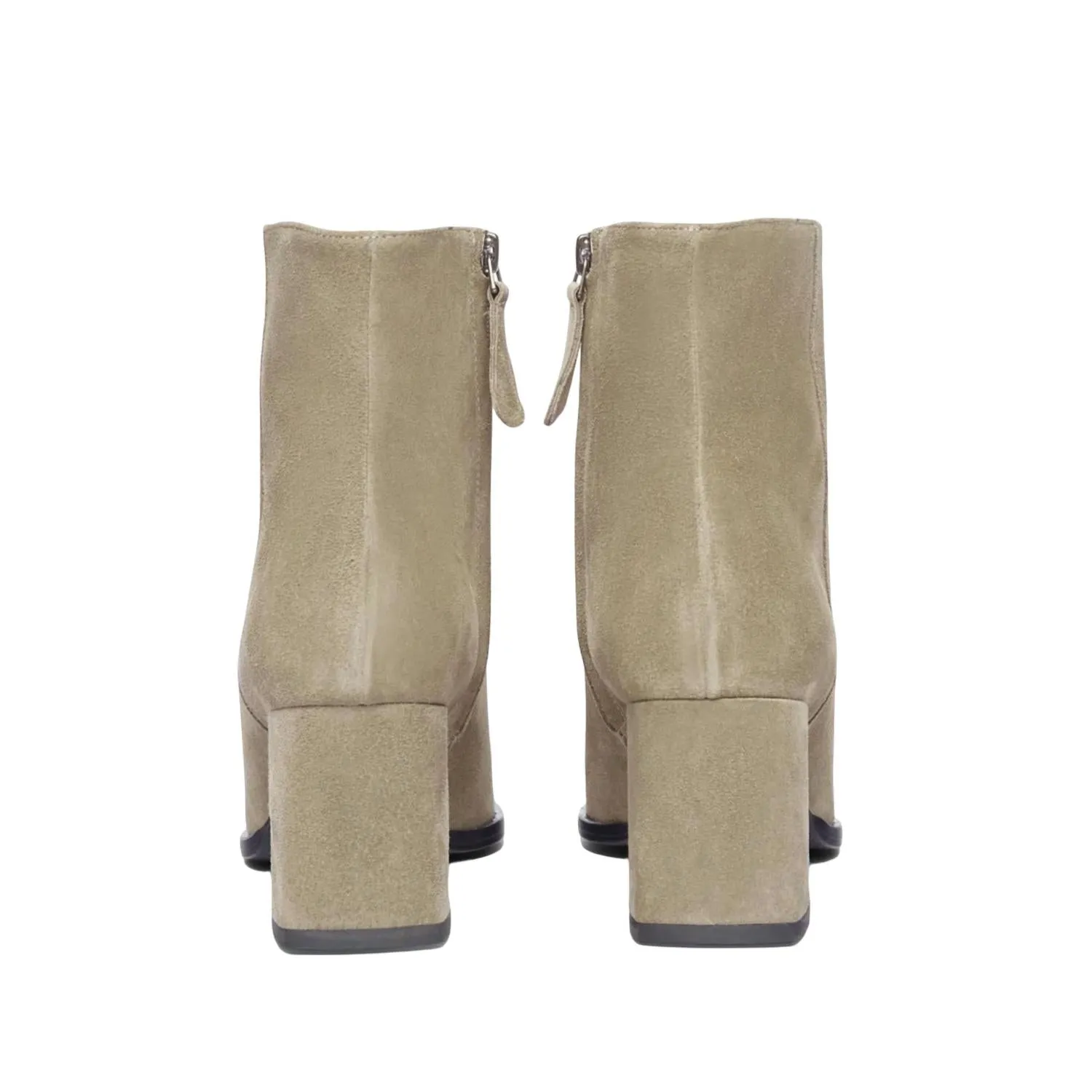 Women's Cyrus Boot In Stone Suede