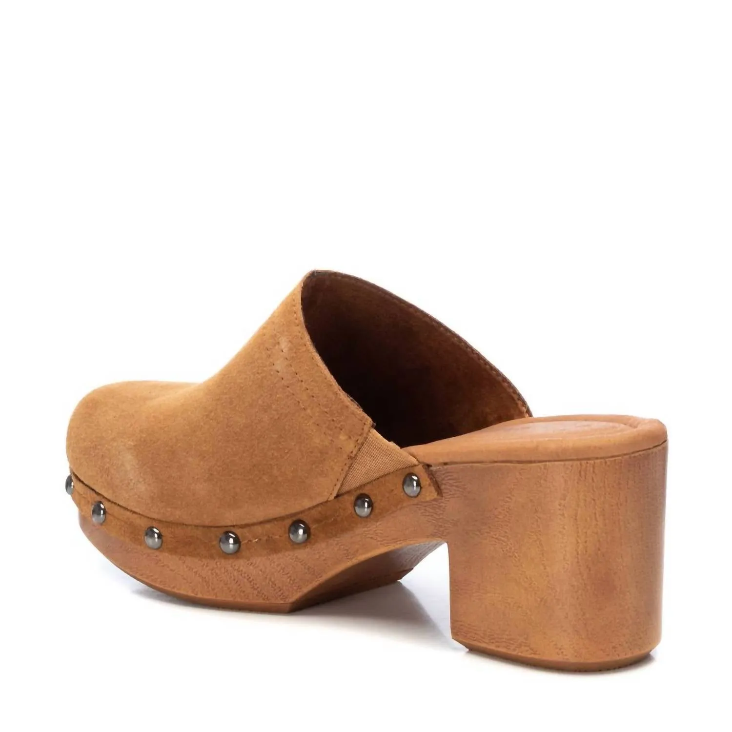 Women's Leather Clogs In Camel