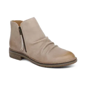 Women's Mila Low Boot In Taupe