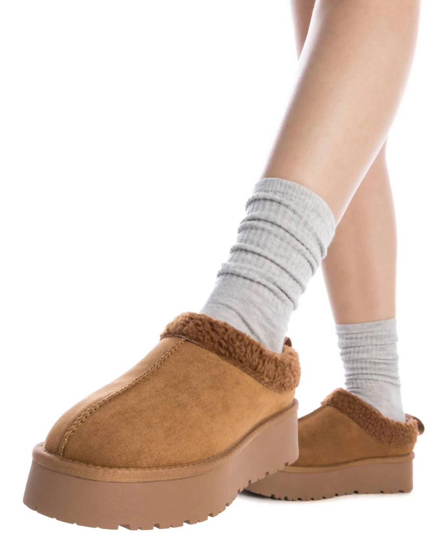 Women's Winter Suede Clogs In Camel