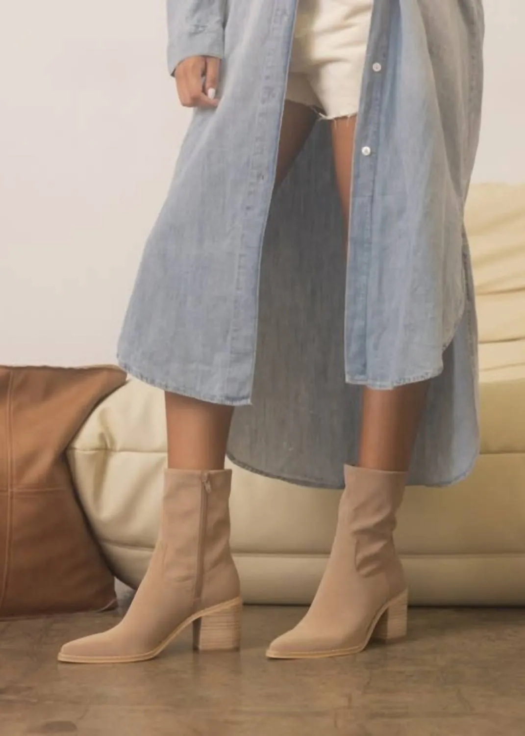 Wome's Vienna Bootie In Cedar Wood